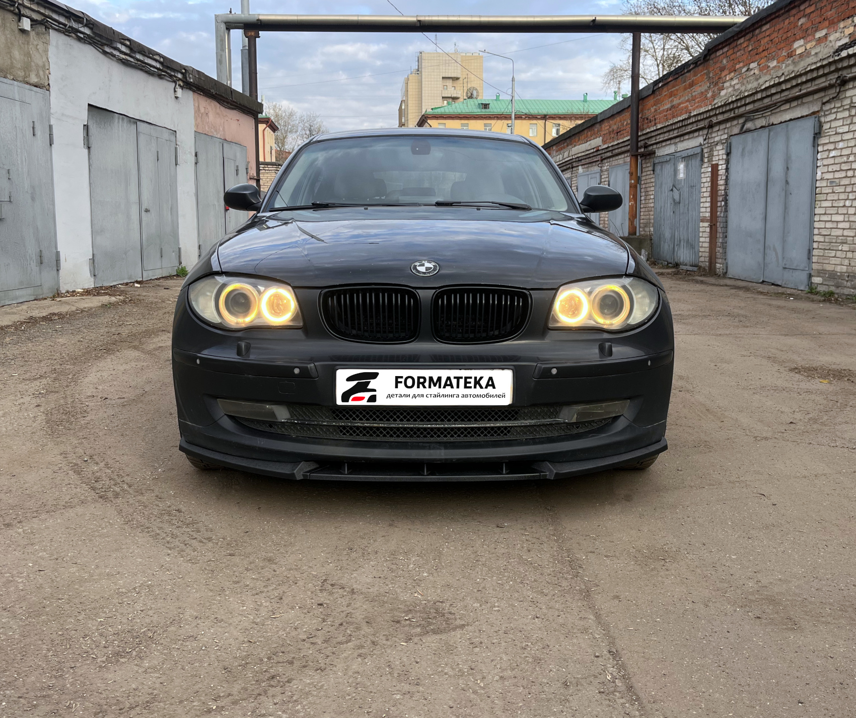 картинка Сплиттер переднего бампера BMW E87 рестайлинг - текстура vonard customs 